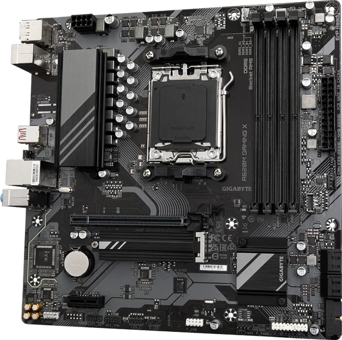 Материнская плата Gigabyte A620M GAMING X SocketAM5 AMD A620 4xDDR5 mATX AC`97 8ch(7.1) GbLAN RAID+HDMI+DP